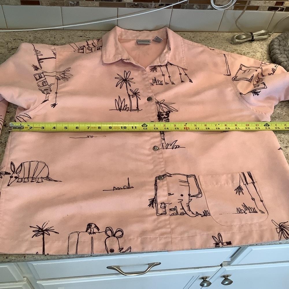 Chico's Pink Button Down Shirt with Animal Print Size 3 (XL) - Picture 7 of 8